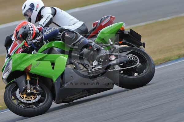 Motorcycle action photographs;donington;donington park leicestershire;donington photographs;event digital images;eventdigitalimages;no limits trackday;peter wileman photography;trackday;trackday digital images;trackday photos