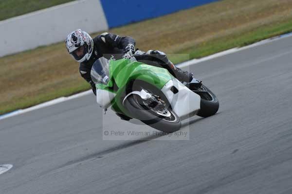 Motorcycle action photographs;donington;donington park leicestershire;donington photographs;event digital images;eventdigitalimages;no limits trackday;peter wileman photography;trackday;trackday digital images;trackday photos