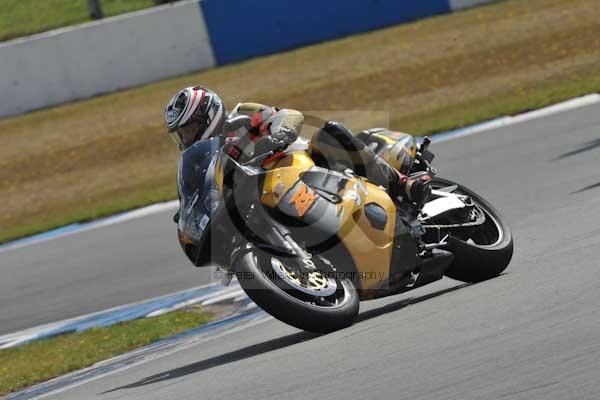 Motorcycle action photographs;donington;donington park leicestershire;donington photographs;event digital images;eventdigitalimages;no limits trackday;peter wileman photography;trackday;trackday digital images;trackday photos