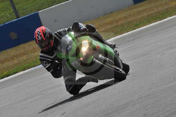 Motorcycle action photographs;donington;donington park leicestershire;donington photographs;event digital images;eventdigitalimages;no limits trackday;peter wileman photography;trackday;trackday digital images;trackday photos