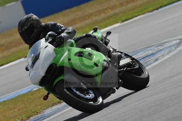 Motorcycle action photographs;donington;donington park leicestershire;donington photographs;event digital images;eventdigitalimages;no limits trackday;peter wileman photography;trackday;trackday digital images;trackday photos