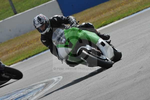 Motorcycle action photographs;donington;donington park leicestershire;donington photographs;event digital images;eventdigitalimages;no limits trackday;peter wileman photography;trackday;trackday digital images;trackday photos