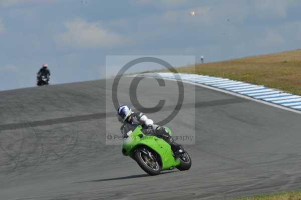 Motorcycle action photographs;donington;donington park leicestershire;donington photographs;event digital images;eventdigitalimages;no limits trackday;peter wileman photography;trackday;trackday digital images;trackday photos