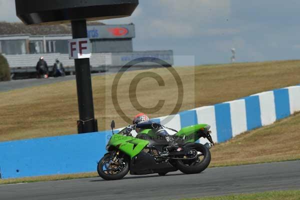 Motorcycle action photographs;donington;donington park leicestershire;donington photographs;event digital images;eventdigitalimages;no limits trackday;peter wileman photography;trackday;trackday digital images;trackday photos