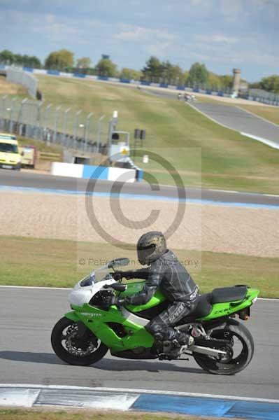 Motorcycle action photographs;donington;donington park leicestershire;donington photographs;event digital images;eventdigitalimages;no limits trackday;peter wileman photography;trackday;trackday digital images;trackday photos