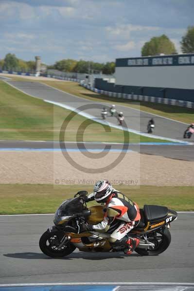 Motorcycle action photographs;donington;donington park leicestershire;donington photographs;event digital images;eventdigitalimages;no limits trackday;peter wileman photography;trackday;trackday digital images;trackday photos