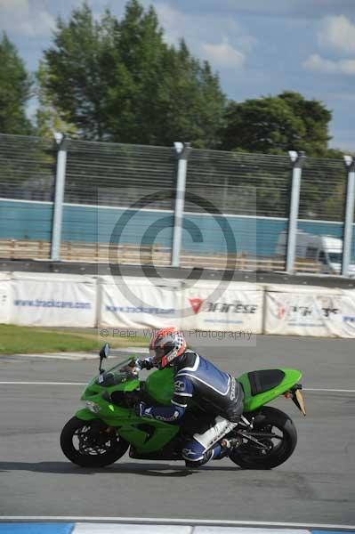 Motorcycle action photographs;donington;donington park leicestershire;donington photographs;event digital images;eventdigitalimages;no limits trackday;peter wileman photography;trackday;trackday digital images;trackday photos