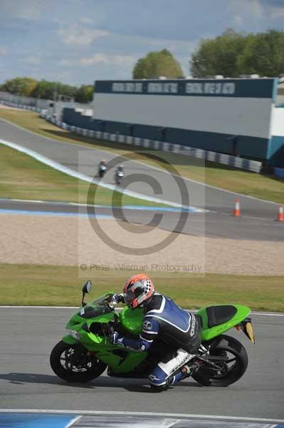 Motorcycle action photographs;donington;donington park leicestershire;donington photographs;event digital images;eventdigitalimages;no limits trackday;peter wileman photography;trackday;trackday digital images;trackday photos