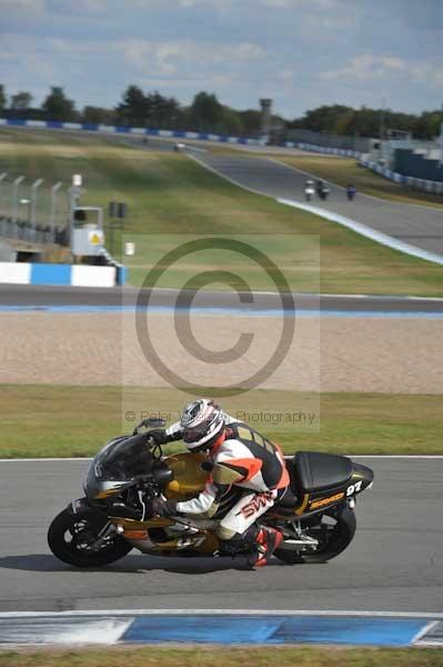 Motorcycle action photographs;donington;donington park leicestershire;donington photographs;event digital images;eventdigitalimages;no limits trackday;peter wileman photography;trackday;trackday digital images;trackday photos