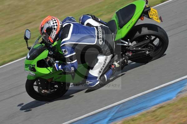 Motorcycle action photographs;donington;donington park leicestershire;donington photographs;event digital images;eventdigitalimages;no limits trackday;peter wileman photography;trackday;trackday digital images;trackday photos