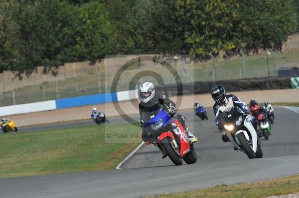 Motorcycle action photographs;donington;donington park leicestershire;donington photographs;event digital images;eventdigitalimages;no limits trackday;peter wileman photography;trackday;trackday digital images;trackday photos