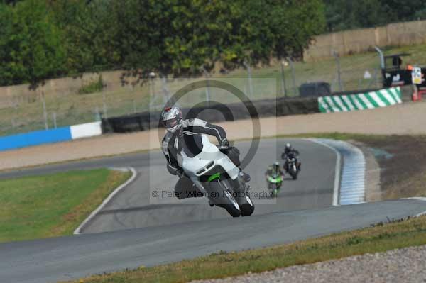 Motorcycle action photographs;donington;donington park leicestershire;donington photographs;event digital images;eventdigitalimages;no limits trackday;peter wileman photography;trackday;trackday digital images;trackday photos