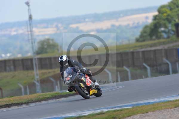 Motorcycle action photographs;donington;donington park leicestershire;donington photographs;event digital images;eventdigitalimages;no limits trackday;peter wileman photography;trackday;trackday digital images;trackday photos