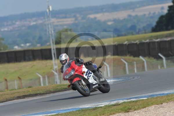 Motorcycle action photographs;donington;donington park leicestershire;donington photographs;event digital images;eventdigitalimages;no limits trackday;peter wileman photography;trackday;trackday digital images;trackday photos