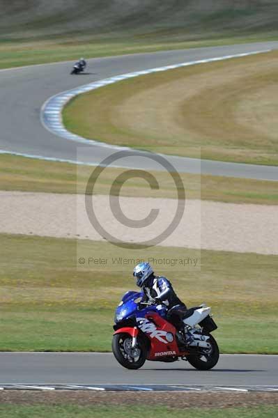 Motorcycle action photographs;donington;donington park leicestershire;donington photographs;event digital images;eventdigitalimages;no limits trackday;peter wileman photography;trackday;trackday digital images;trackday photos