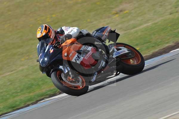 Motorcycle action photographs;donington;donington park leicestershire;donington photographs;event digital images;eventdigitalimages;no limits trackday;peter wileman photography;trackday;trackday digital images;trackday photos