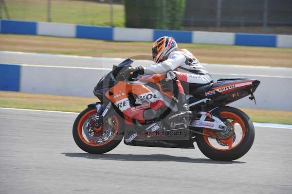 Motorcycle action photographs;donington;donington park leicestershire;donington photographs;event digital images;eventdigitalimages;no limits trackday;peter wileman photography;trackday;trackday digital images;trackday photos