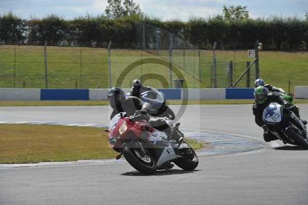 Motorcycle action photographs;donington;donington park leicestershire;donington photographs;event digital images;eventdigitalimages;no limits trackday;peter wileman photography;trackday;trackday digital images;trackday photos