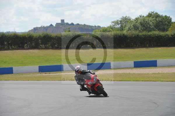 Motorcycle action photographs;donington;donington park leicestershire;donington photographs;event digital images;eventdigitalimages;no limits trackday;peter wileman photography;trackday;trackday digital images;trackday photos