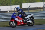 Motorcycle-action-photographs;donington;donington-park-leicestershire;donington-photographs;event-digital-images;eventdigitalimages;no-limits-trackday;peter-wileman-photography;trackday;trackday-digital-images;trackday-photos