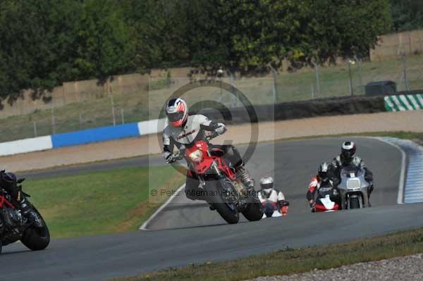 Motorcycle action photographs;donington;donington park leicestershire;donington photographs;event digital images;eventdigitalimages;no limits trackday;peter wileman photography;trackday;trackday digital images;trackday photos