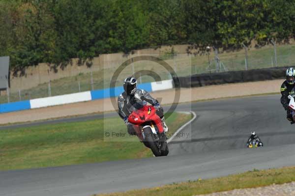 Motorcycle action photographs;donington;donington park leicestershire;donington photographs;event digital images;eventdigitalimages;no limits trackday;peter wileman photography;trackday;trackday digital images;trackday photos