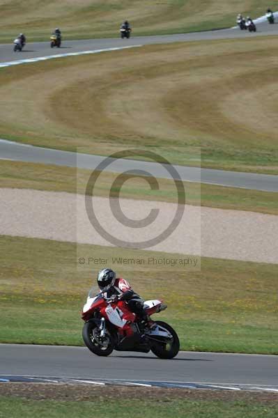 Motorcycle action photographs;donington;donington park leicestershire;donington photographs;event digital images;eventdigitalimages;no limits trackday;peter wileman photography;trackday;trackday digital images;trackday photos