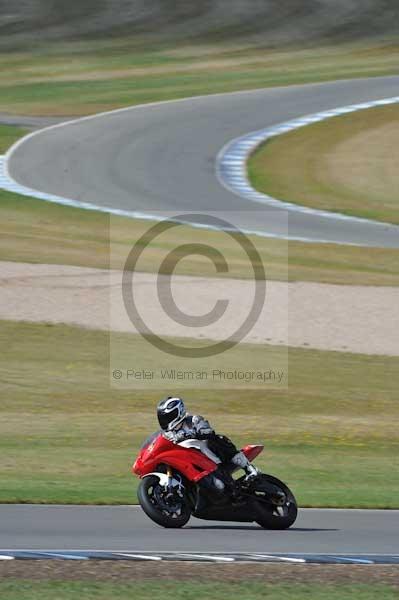 Motorcycle action photographs;donington;donington park leicestershire;donington photographs;event digital images;eventdigitalimages;no limits trackday;peter wileman photography;trackday;trackday digital images;trackday photos