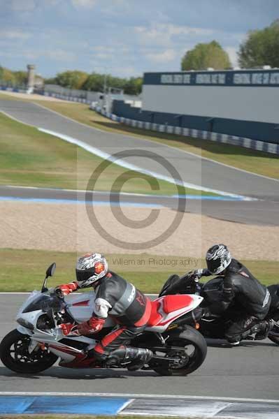 Motorcycle action photographs;donington;donington park leicestershire;donington photographs;event digital images;eventdigitalimages;no limits trackday;peter wileman photography;trackday;trackday digital images;trackday photos