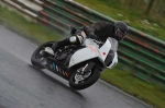 Mallory-park-Leicestershire;Mallory-park-photographs;Motorcycle-action-photographs;event-digital-images;eventdigitalimages;mallory-park;no-limits-trackday;peter-wileman-photography;trackday;trackday-digital-images;trackday-photos