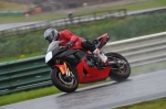 Mallory-park-Leicestershire;Mallory-park-photographs;Motorcycle-action-photographs;event-digital-images;eventdigitalimages;mallory-park;no-limits-trackday;peter-wileman-photography;trackday;trackday-digital-images;trackday-photos