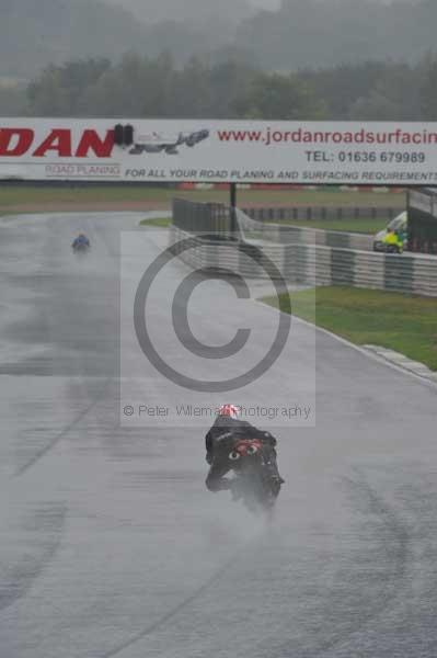 Mallory park Leicestershire;Mallory park photographs;Motorcycle action photographs;event digital images;eventdigitalimages;mallory park;no limits trackday;peter wileman photography;trackday;trackday digital images;trackday photos