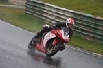 Mallory-park-Leicestershire;Mallory-park-photographs;Motorcycle-action-photographs;event-digital-images;eventdigitalimages;mallory-park;no-limits-trackday;peter-wileman-photography;trackday;trackday-digital-images;trackday-photos