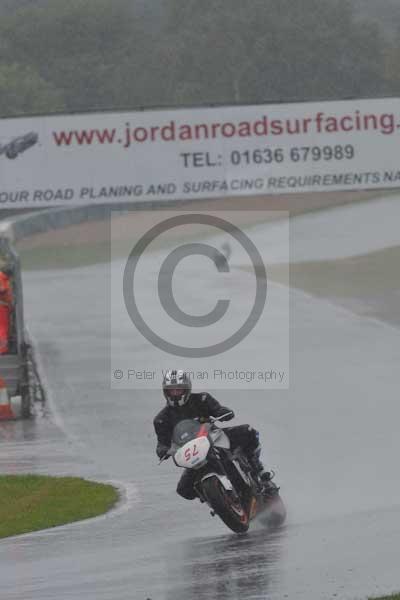 Mallory park Leicestershire;Mallory park photographs;Motorcycle action photographs;event digital images;eventdigitalimages;mallory park;no limits trackday;peter wileman photography;trackday;trackday digital images;trackday photos