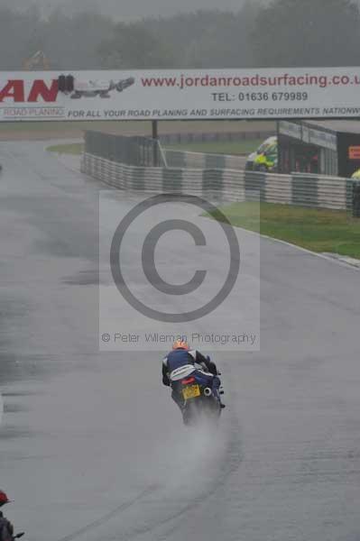 Mallory park Leicestershire;Mallory park photographs;Motorcycle action photographs;event digital images;eventdigitalimages;mallory park;no limits trackday;peter wileman photography;trackday;trackday digital images;trackday photos