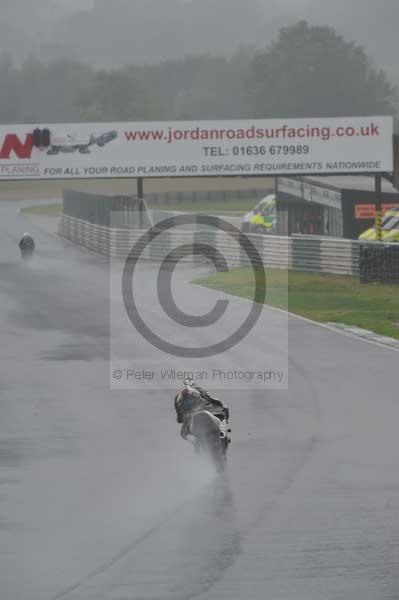 Mallory park Leicestershire;Mallory park photographs;Motorcycle action photographs;event digital images;eventdigitalimages;mallory park;no limits trackday;peter wileman photography;trackday;trackday digital images;trackday photos