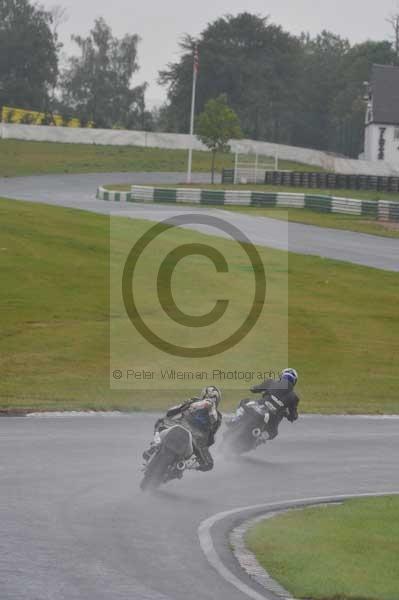 Mallory park Leicestershire;Mallory park photographs;Motorcycle action photographs;event digital images;eventdigitalimages;mallory park;no limits trackday;peter wileman photography;trackday;trackday digital images;trackday photos