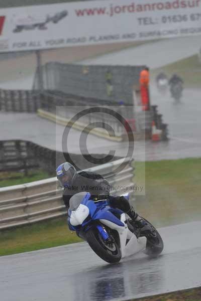 Mallory park Leicestershire;Mallory park photographs;Motorcycle action photographs;event digital images;eventdigitalimages;mallory park;no limits trackday;peter wileman photography;trackday;trackday digital images;trackday photos