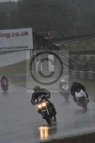 Mallory park Leicestershire;Mallory park photographs;Motorcycle action photographs;event digital images;eventdigitalimages;mallory park;no limits trackday;peter wileman photography;trackday;trackday digital images;trackday photos