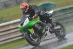 Mallory-park-Leicestershire;Mallory-park-photographs;Motorcycle-action-photographs;event-digital-images;eventdigitalimages;mallory-park;no-limits-trackday;peter-wileman-photography;trackday;trackday-digital-images;trackday-photos