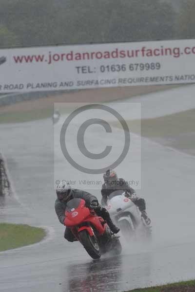 Mallory park Leicestershire;Mallory park photographs;Motorcycle action photographs;event digital images;eventdigitalimages;mallory park;no limits trackday;peter wileman photography;trackday;trackday digital images;trackday photos