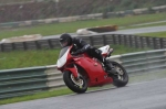 Mallory-park-Leicestershire;Mallory-park-photographs;Motorcycle-action-photographs;event-digital-images;eventdigitalimages;mallory-park;no-limits-trackday;peter-wileman-photography;trackday;trackday-digital-images;trackday-photos