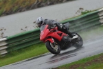 Mallory-park-Leicestershire;Mallory-park-photographs;Motorcycle-action-photographs;event-digital-images;eventdigitalimages;mallory-park;no-limits-trackday;peter-wileman-photography;trackday;trackday-digital-images;trackday-photos