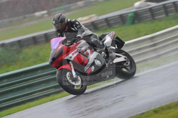 Mallory park Leicestershire;Mallory park photographs;Motorcycle action photographs;event digital images;eventdigitalimages;mallory park;no limits trackday;peter wileman photography;trackday;trackday digital images;trackday photos