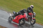 Mallory-park-Leicestershire;Mallory-park-photographs;Motorcycle-action-photographs;event-digital-images;eventdigitalimages;mallory-park;no-limits-trackday;peter-wileman-photography;trackday;trackday-digital-images;trackday-photos