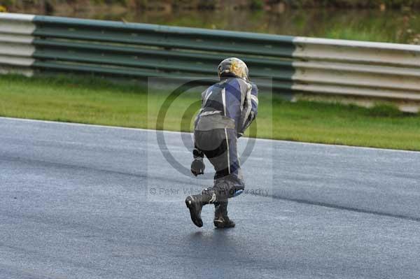 Mallory park Leicestershire;Mallory park photographs;Motorcycle action photographs;event digital images;eventdigitalimages;mallory park;no limits trackday;peter wileman photography;trackday;trackday digital images;trackday photos