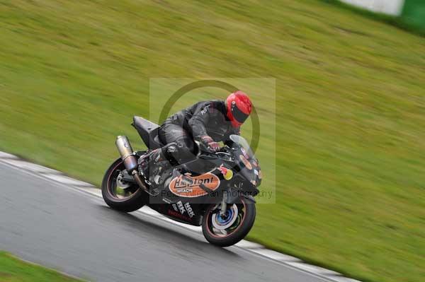 Mallory park Leicestershire;Mallory park photographs;Motorcycle action photographs;event digital images;eventdigitalimages;mallory park;no limits trackday;peter wileman photography;trackday;trackday digital images;trackday photos