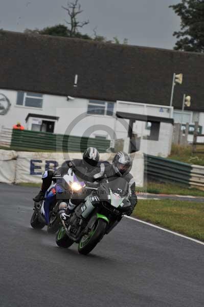 Mallory park Leicestershire;Mallory park photographs;Motorcycle action photographs;event digital images;eventdigitalimages;mallory park;no limits trackday;peter wileman photography;trackday;trackday digital images;trackday photos