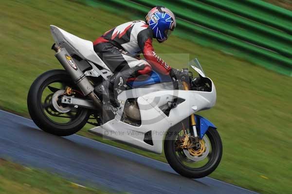 Mallory park Leicestershire;Mallory park photographs;Motorcycle action photographs;event digital images;eventdigitalimages;mallory park;no limits trackday;peter wileman photography;trackday;trackday digital images;trackday photos