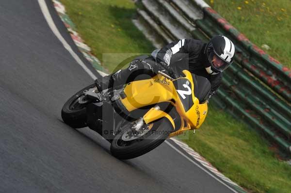 Mallory park Leicestershire;Mallory park photographs;Motorcycle action photographs;event digital images;eventdigitalimages;mallory park;no limits trackday;peter wileman photography;trackday;trackday digital images;trackday photos